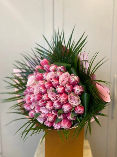 Katmerli Pembe Lale Buketi