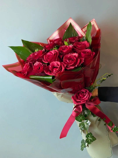 Nora Kırmızı Gül Buketi